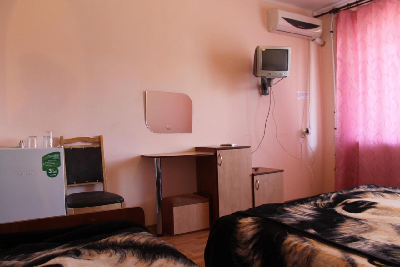 Kometa-2 Hotel Koblevo Oda fotoğraf