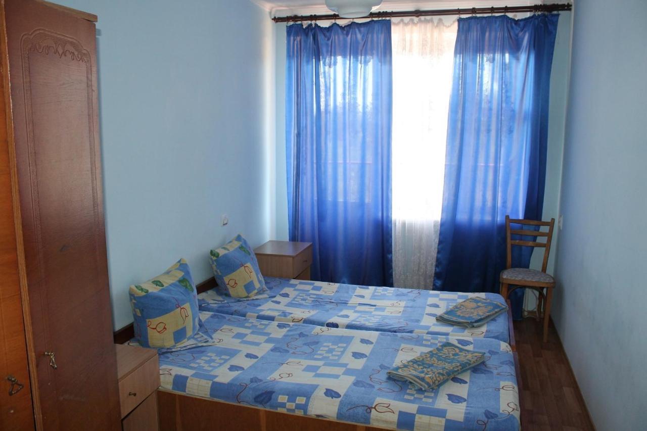 Kometa-2 Hotel Koblevo Oda fotoğraf