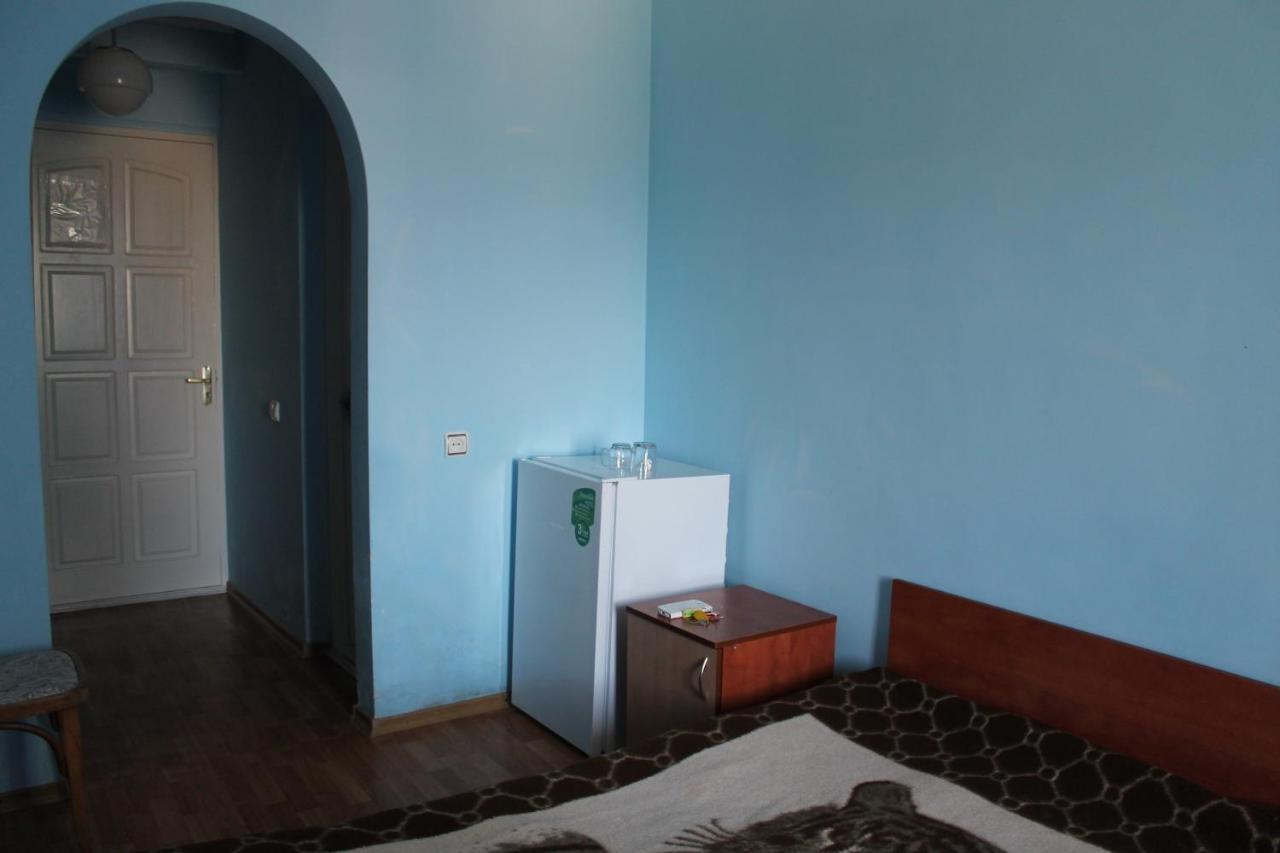 Kometa-2 Hotel Koblevo Oda fotoğraf